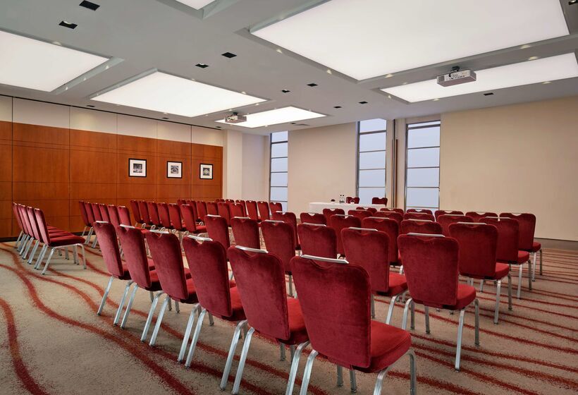 هتل Park Plaza Victoria London