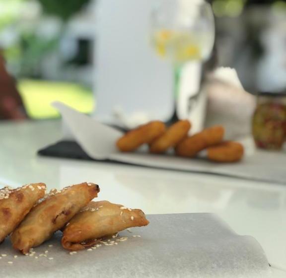 فندق Bongavila   Boutique