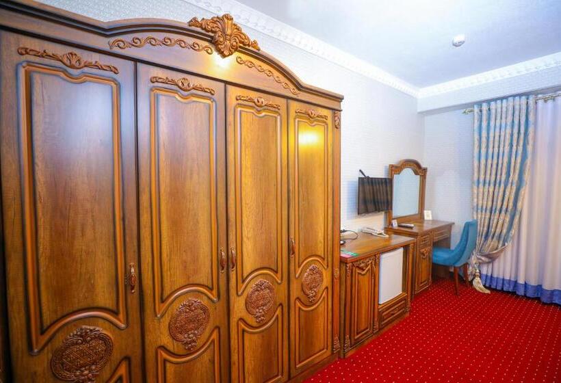 فندق Dendi Plaza