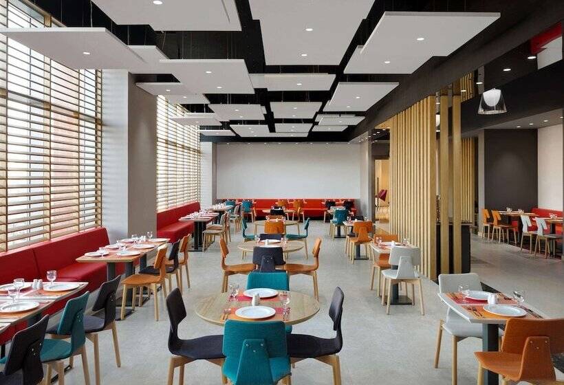 هتل Ibis Jeddah City Center