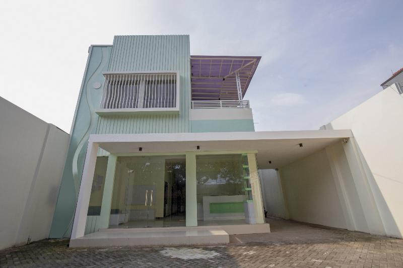 ホテル Irma S Residence