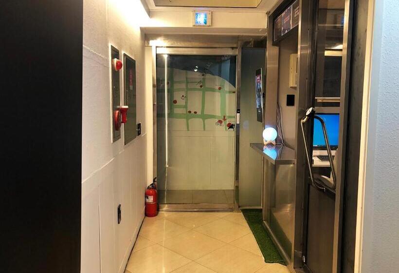 膳宿费 Apollo Guesthouse