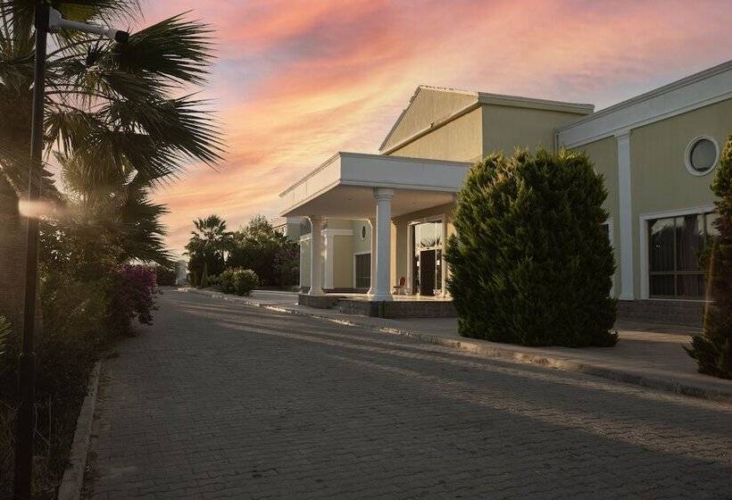 استراحتگاه Anadolu Hotels Didim Club