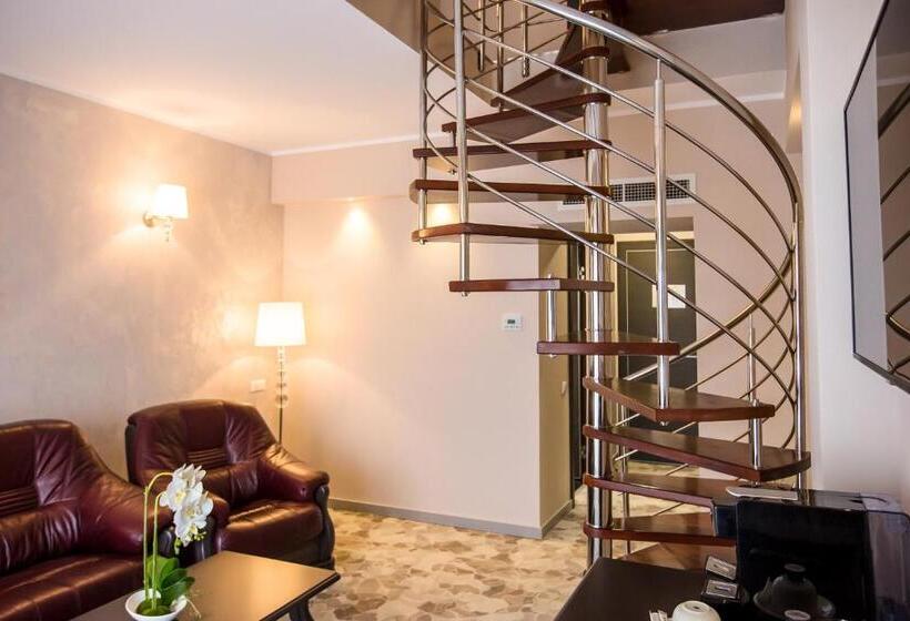 استراحتگاه Carpat Inn
