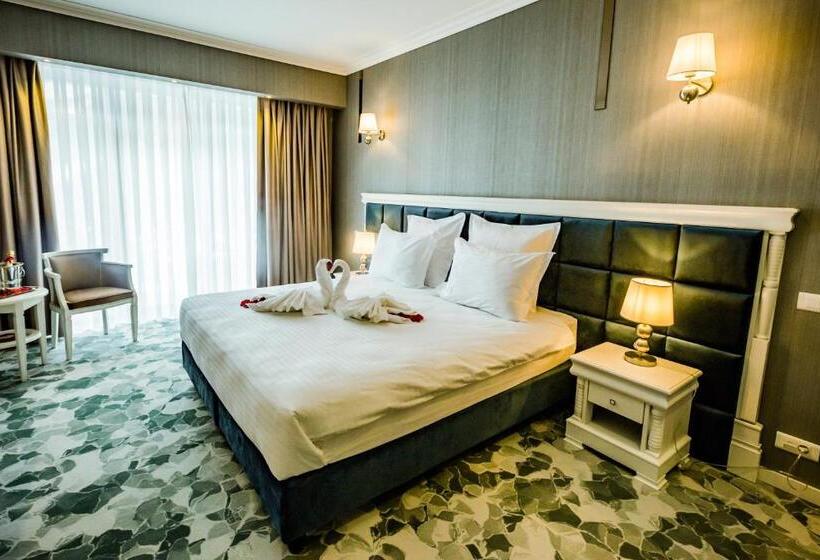 استراحتگاه Carpat Inn