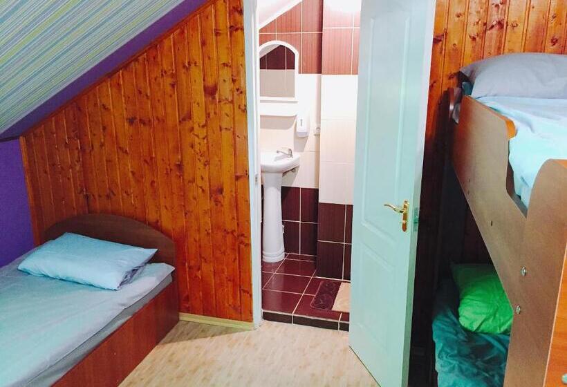 Hostel Vokzal