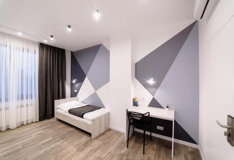 Is’land Hostel