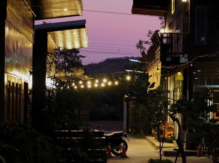 Nawiengkae Riverview Resort