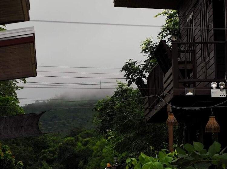 Nawiengkae Riverview Resort