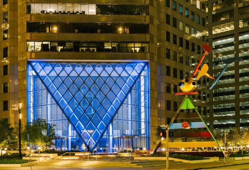 Reside Houston Downtown, A Wyndham Residence