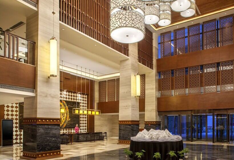 בית מלון כפרי Crowne Plaza Yading By Ihg