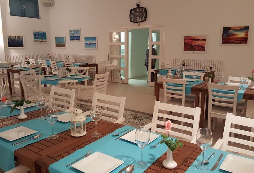 فندق Marvel Tree