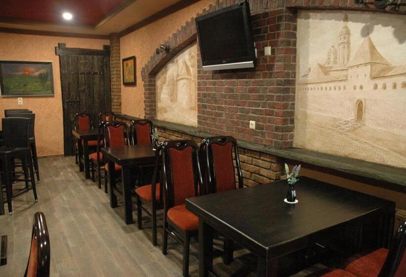 Motel гостинний двір