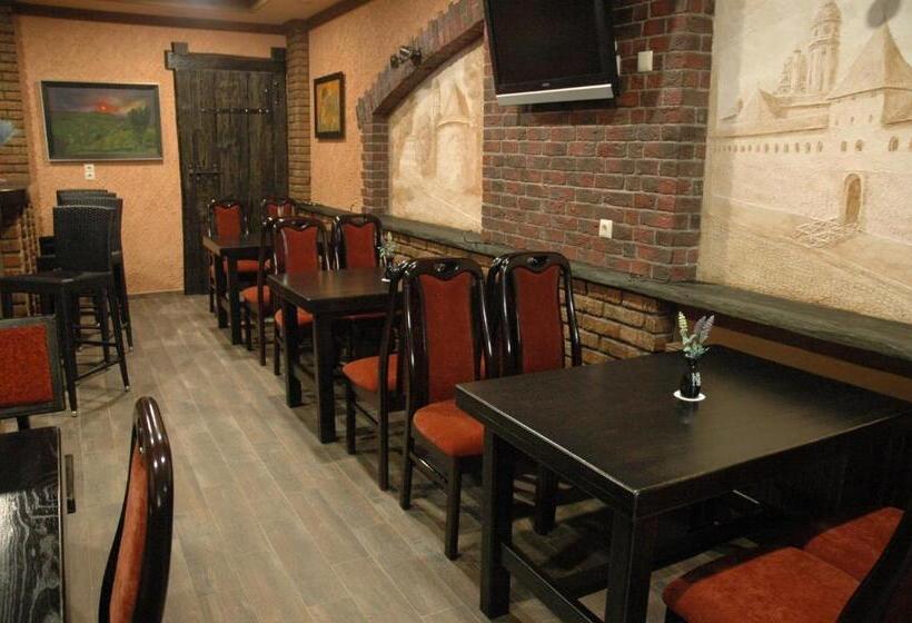 Motel гостинний двір