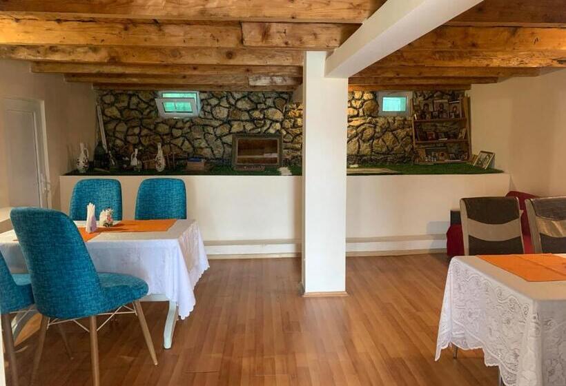 پانسیون Tsivi Tba