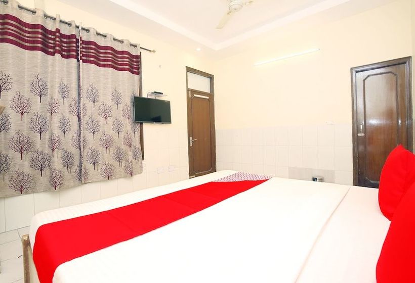 酒店 Surya Palace By Oyo Rooms