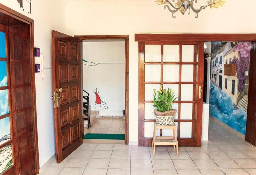 Enter Hostel