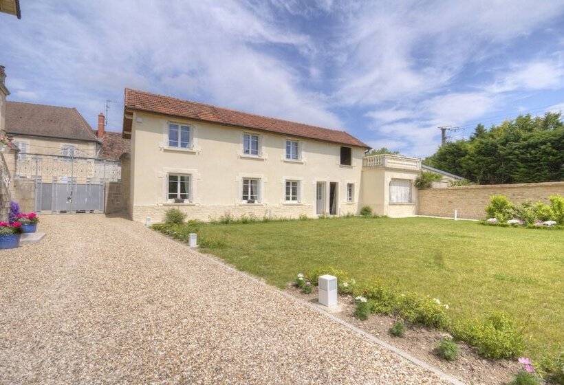 L Escale De Jules Et Lily