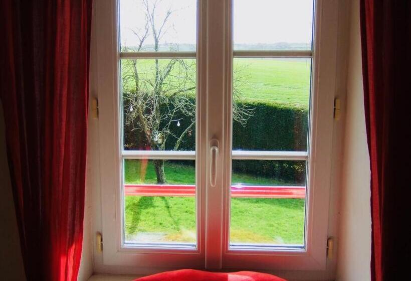 ベッドアンドブレックファースト Chambre D Hôtes Des Anges Proche Mont Saint Michel, L Angevinière