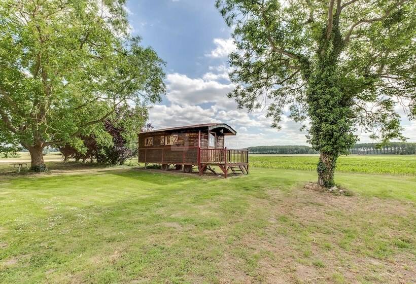 تختخواب و صبحانه La Ferme De L Isle Et Sa Roulotte