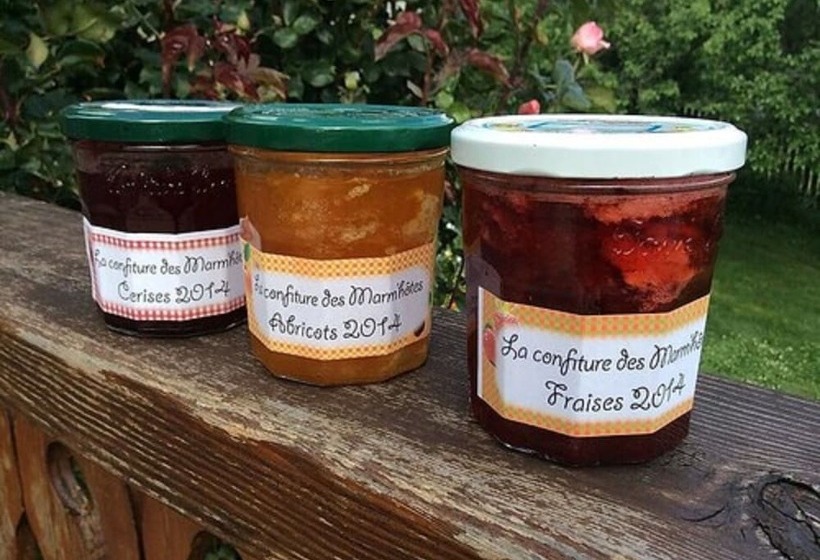 تختخواب و صبحانه Les Marm Hôtes