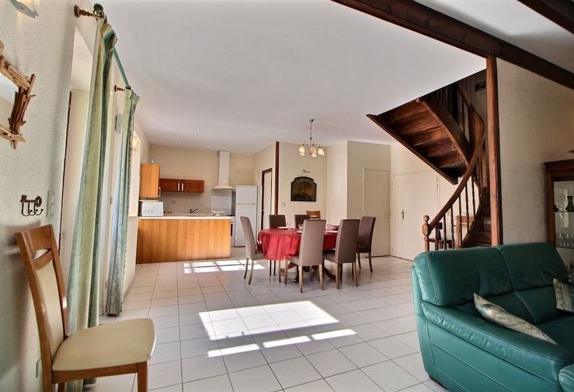 Gîte Les Roseaux Proche De Dinan