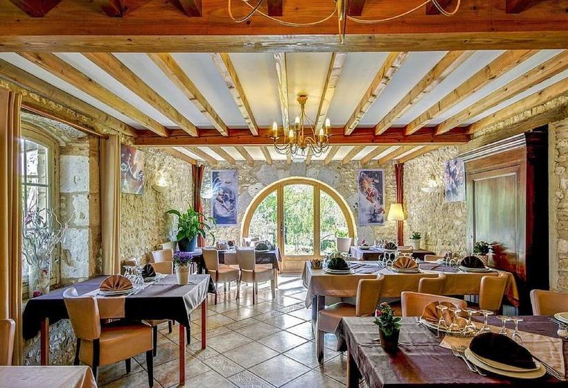 Gîte La Mijotière  In A Rural Location