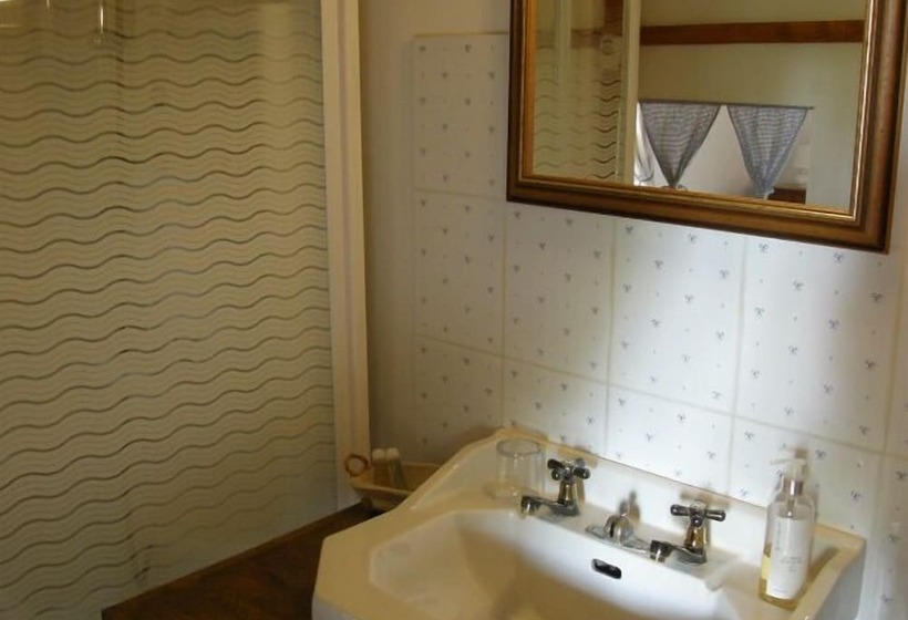 ペンション La Gentilhommière Restaurant Etincelles