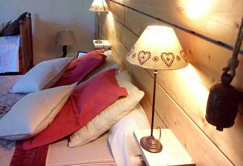 ペンション La Gentilhommière Restaurant Etincelles