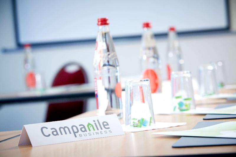 هتل Campanile Orleans Nord Saran