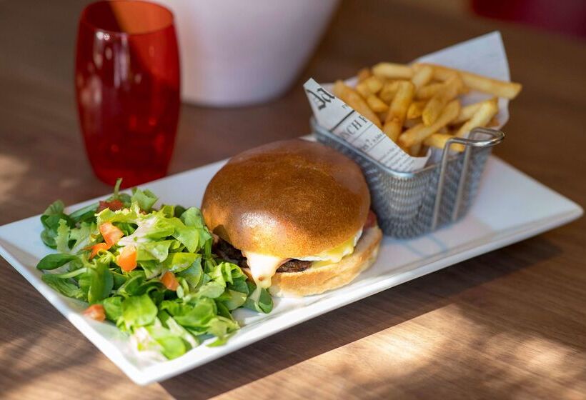 Hotel Campanile Tours Sud Chambraylestours