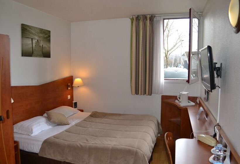 هتل Restaurant Kyriad Brive Centre