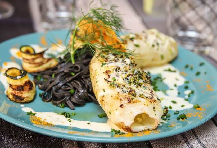 هتل Restaurant Kyriad Brive Centre