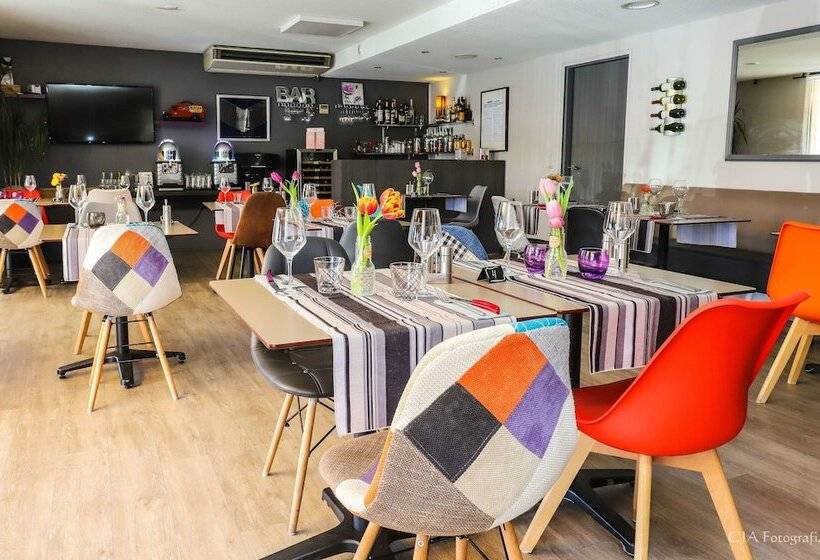 هتل Restaurant Kyriad Brive Centre