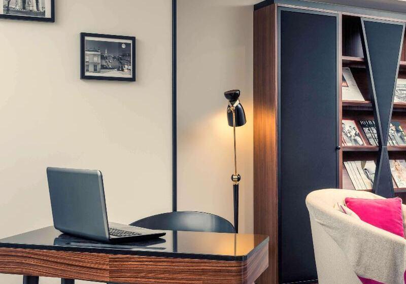 هتل Mercure Paris Arc De Triomphe Wagram