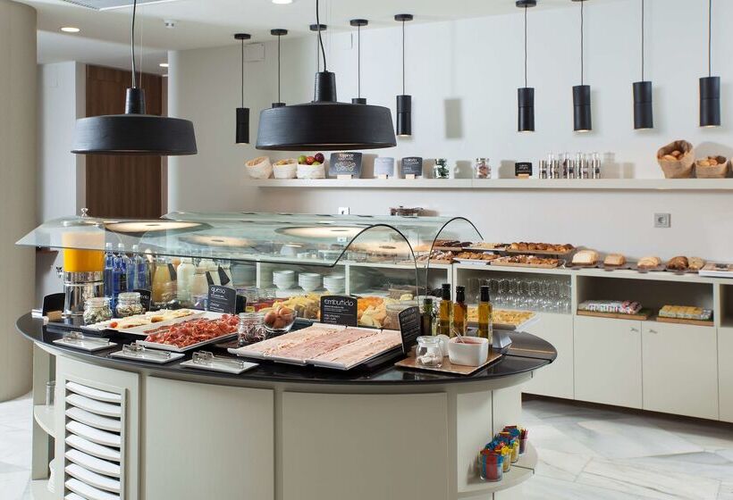 هتل NH Barajas Airport