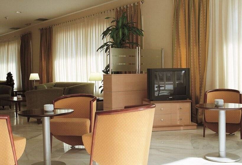 هتل NH Barajas Airport