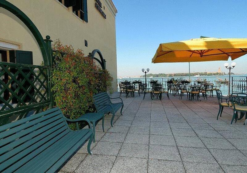 هتل Panorama