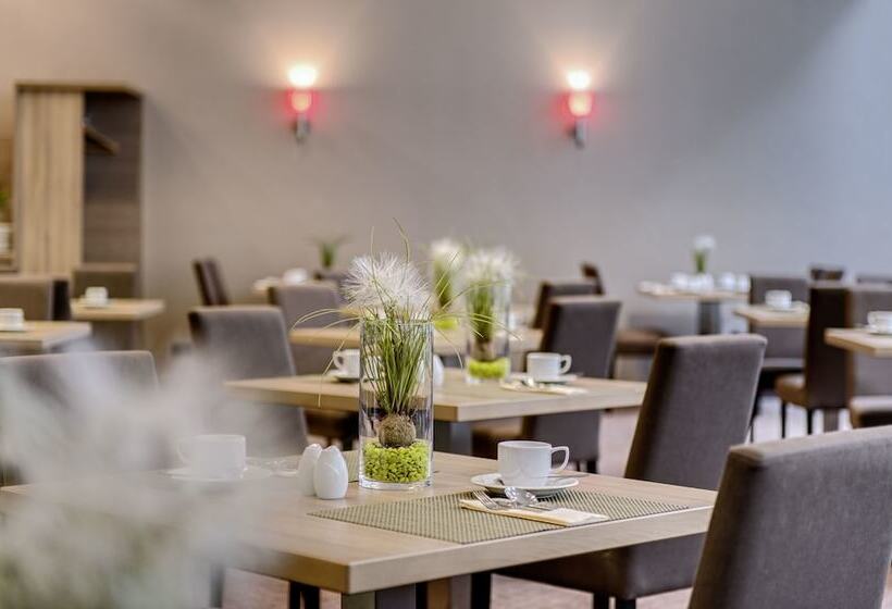 هتل Park Inn By Radisson Dresden
