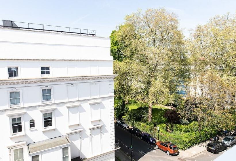 هتل Princes Square