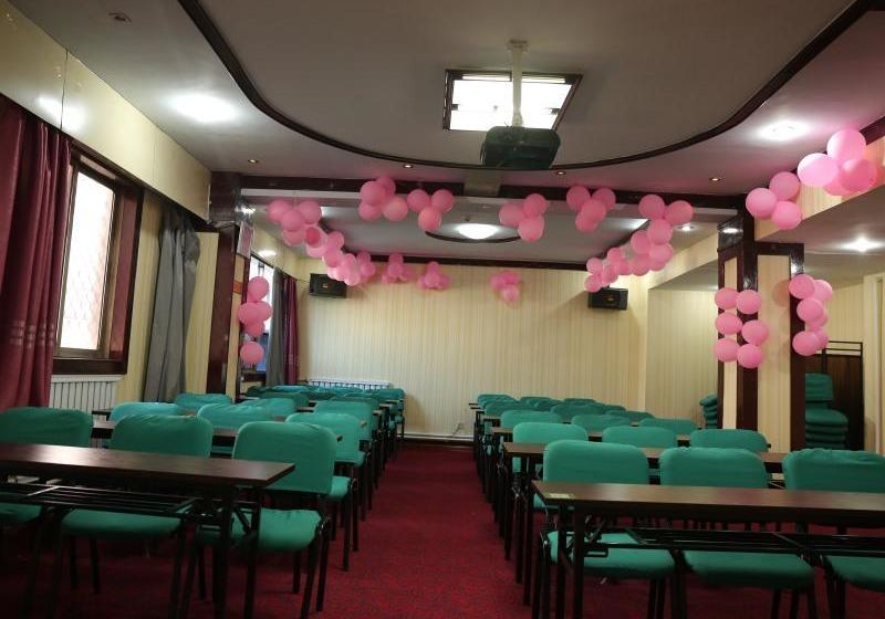 בית מלון כפרי Greentree Inn Binzhou Bus Station