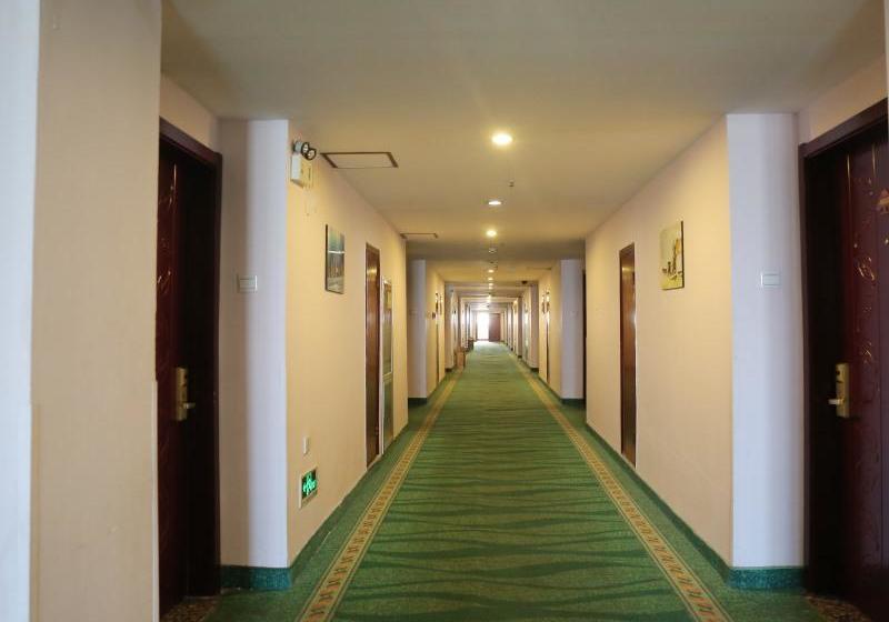 בית מלון כפרי Greentree Inn Binzhou Bus Station