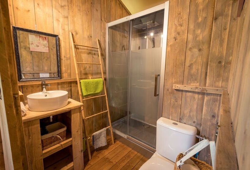 Отель Le Clos De Saires Lodges