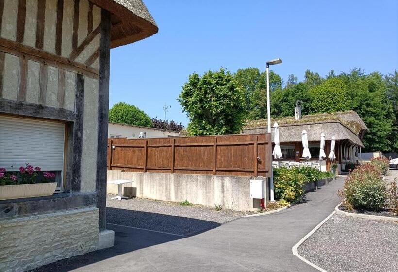 펜션 Auberge Du Vieux Tour Le Manoir