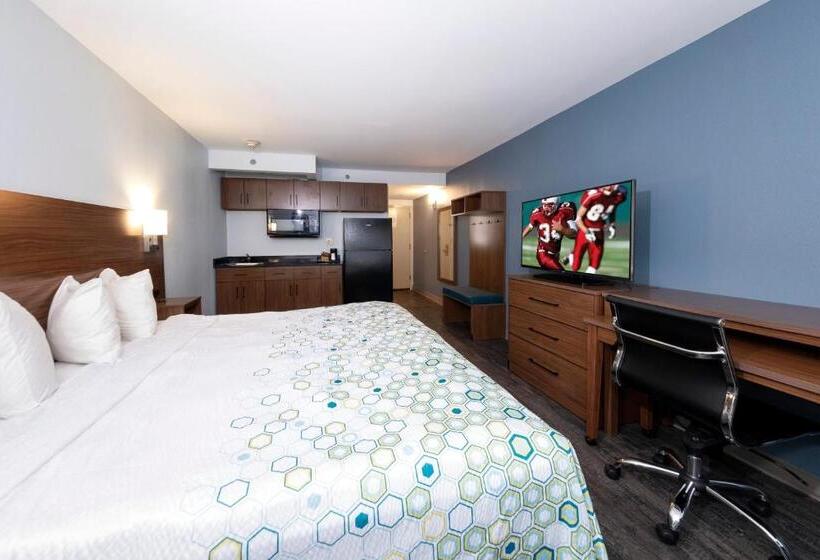 فندق Hometowne Studios By Red Roof Wilmington   New Castle