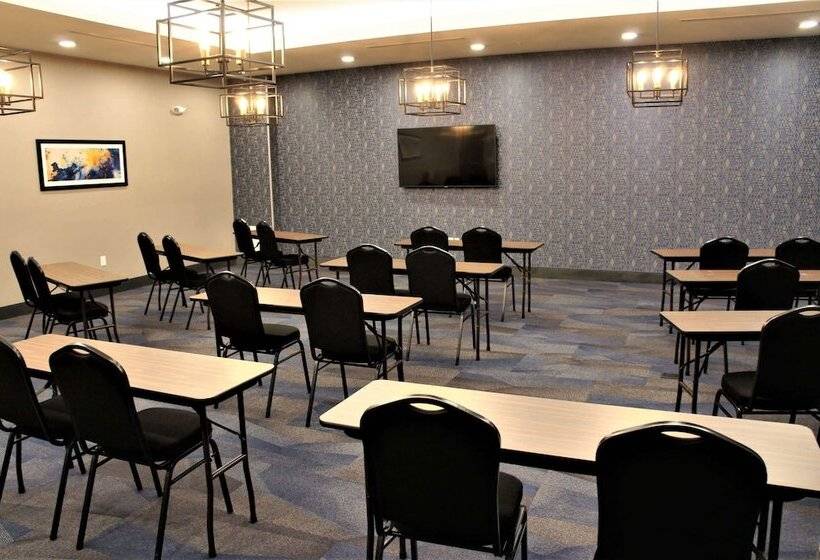 בית מלון כפרי La Quinta Inn & Suites By Wyndham Marysville
