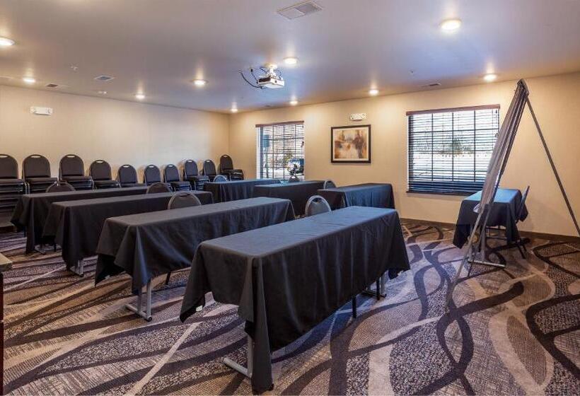 فندق Cobblestone Inn & Suites  Brookville