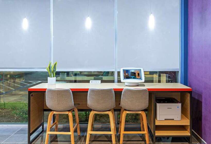 فندق Tru By Hilton Laredo Airport