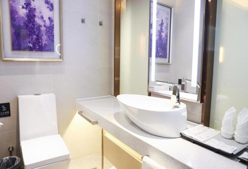 Lavande Hotels Shenzhen North Station Longhua Foxconn Headquarters