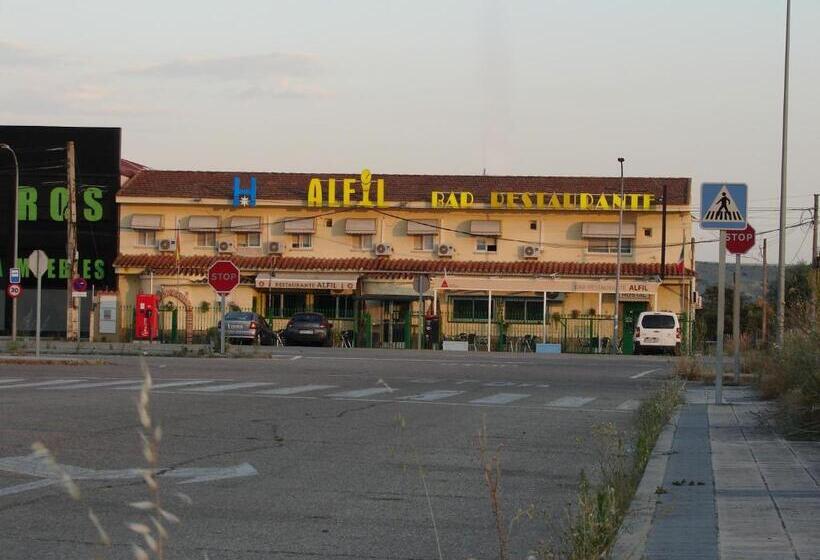 פנסיון Hostal Alfil
